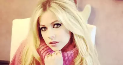 Bomba İddia: İntihar Eden Avril Lavigne'in Yerine Benzeri Geçti!