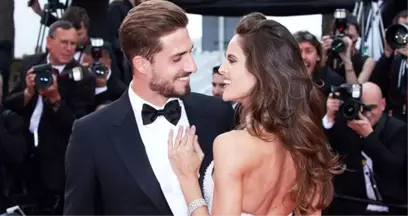 Brezilyalı Model Izabel Goulart, Alman Futbolcu Kevin Trapp İle Evleneceğini Duyurdu