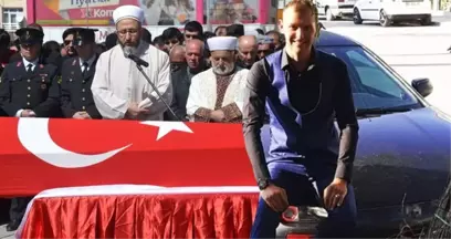 En Büyük Hayali, Uzman Onbaşının Sonu Oldu