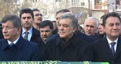 Abdullah Gül'den Yeni Parti Kuracağı Konuşulan Babacan ve Davutoğlu'na Talimat: Bekleyin