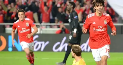 Benfica, Joao Felix'in Hat-Trick Yaptığı Maçta Eintracht Frankfurt'u Devirdi!