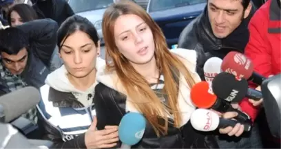 Uyuşturucu Kullanma Suçundan Aldığı Cezası Ertelenen Gizem Karaca, Mutluluk Pozu Verdi