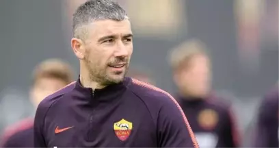 Kolarov, Fenerbahçe ile görüşmek için İstanbul'a geldi