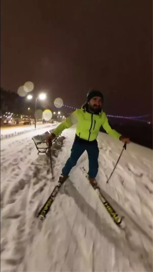 Avcılar'da kayak yapan vatandaş, bu kez Üsküdar'da boğaz kıyısında kaydı