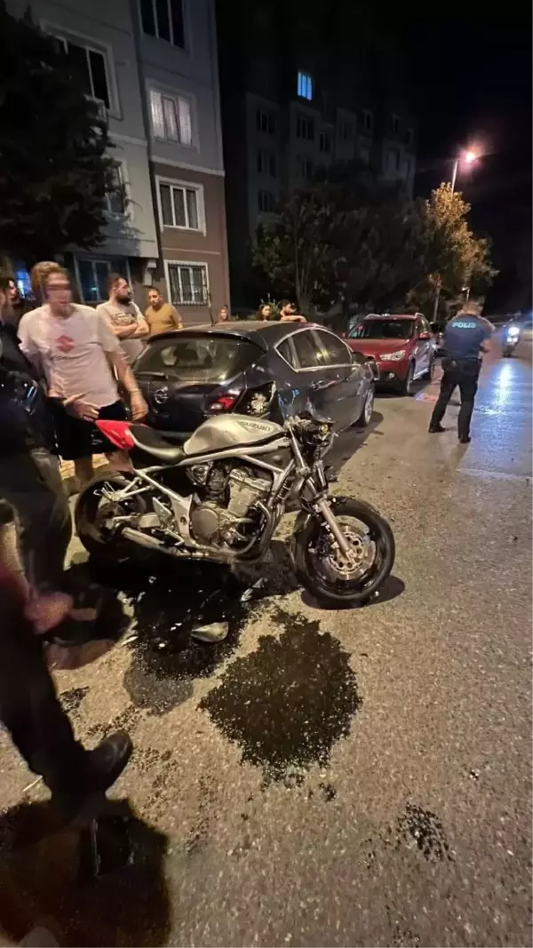 BÜYÜKÇEKMECE'DE MOTOSİKLET KAZASI: 1 ÖLÜ