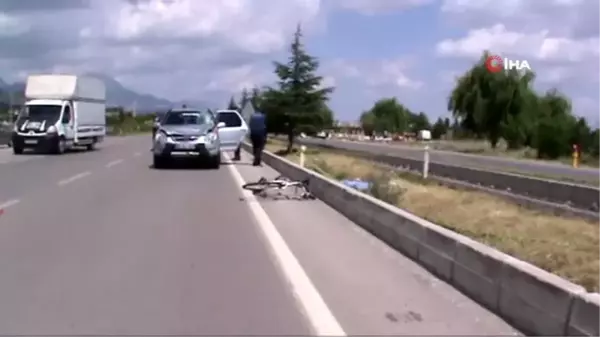 Dünya üçüncüsü bisikletçi bisikletiyle geçirdiği kazada hayatını kaybetti