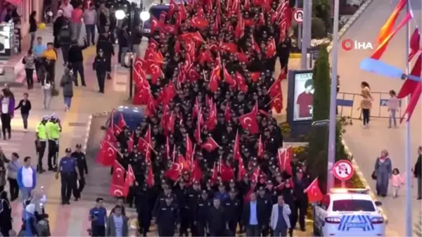 15 Temmuz'da vatandaşlar meydanlara akın etti