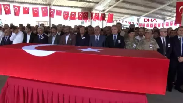 GAZİANTEP Şehit Uzman Onbaşı Demircan, son yolculuğuna uğurlandı