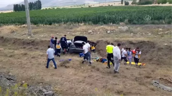 Erzincan'da trafik kazası: 5 yaralı