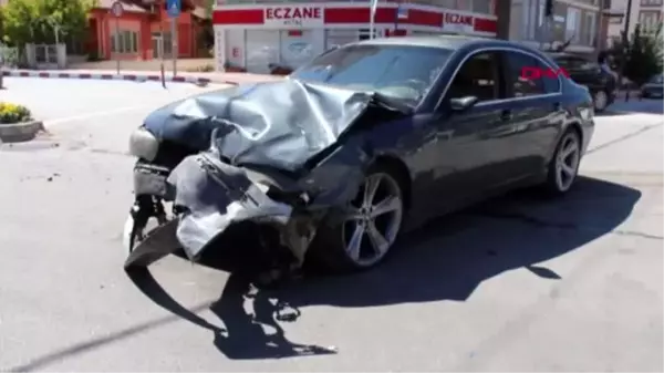 Burdur'da trafik kazası: 2 yaralı