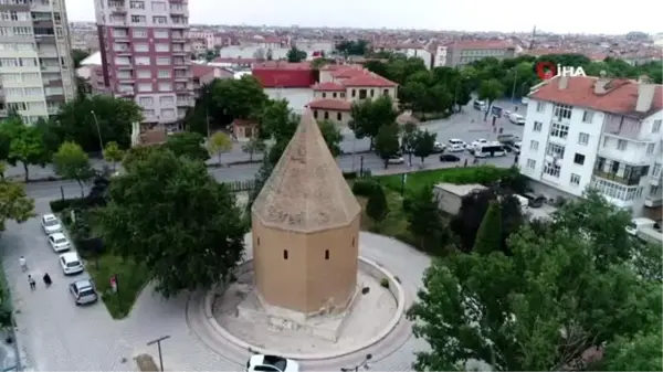 Selçuklu'nun Anadolu'daki mührü kümbetler havadan görüntülendi