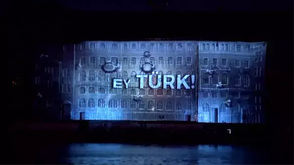 Haydarpaşa Garı'nda 30 Ağustos Zafer Bayramında mapping gösterisi