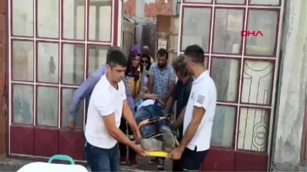 Bina yıkımında 4 metreden düşen işçi, ağır yaralı