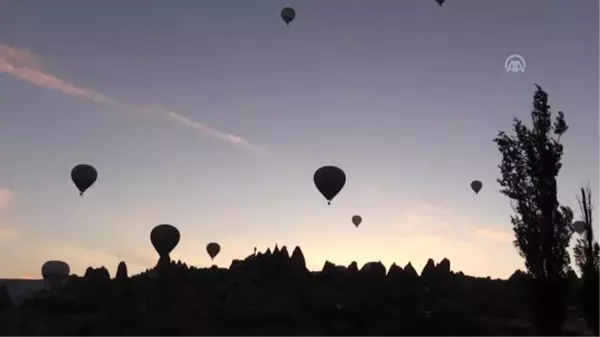 Kapadokya'nın güzellikleri yabancı turistleri cezbediyor