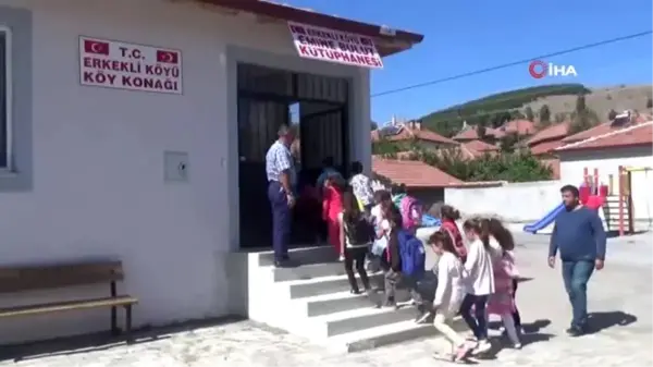 Emine Bulut adına kütüphane kurdu