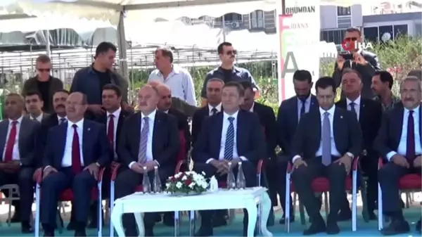 Milli Eğitim Bakanı Ziya Selçuk Osmaniye'de