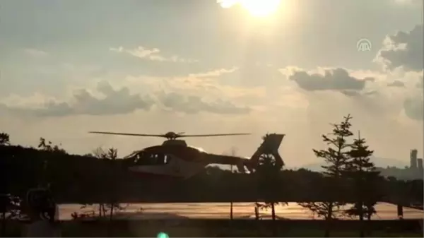 Ambulans helikopter yaşlı hasta için havalandı