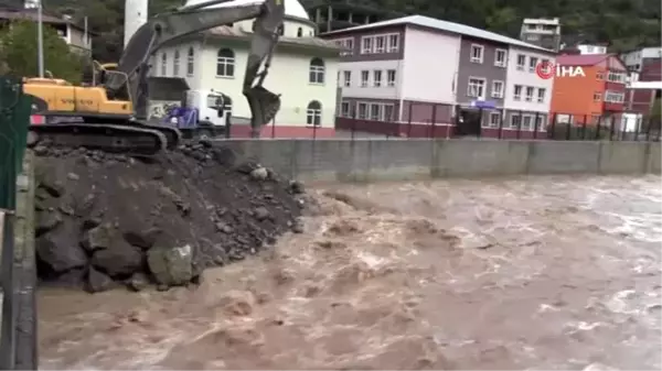 Ölümden 2 dakika ile kurtulmuşlar.