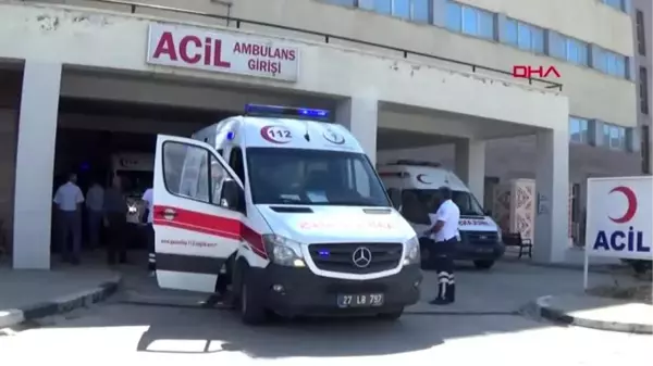 Gaziantep'te otomobiller çarpıştı: 12 yaralı