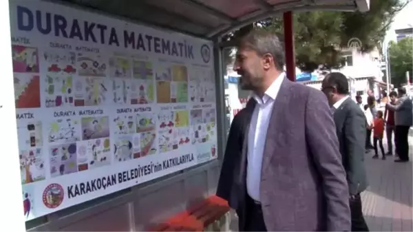 Durakta bekleyenlere matematiği sevdiren proje