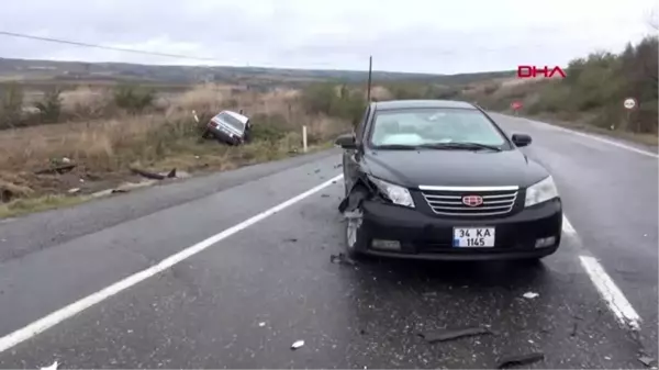 Tekirdağ'da motosiklet arabaya çarptı 2 yaralı