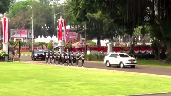 Brunei Sultanı Bolkiah Endonezya'da