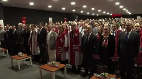 İstanbul yeni yüzyıl üniversitesi'nin akademik yıl açılışını prof. dr. göksel aşan yaptı