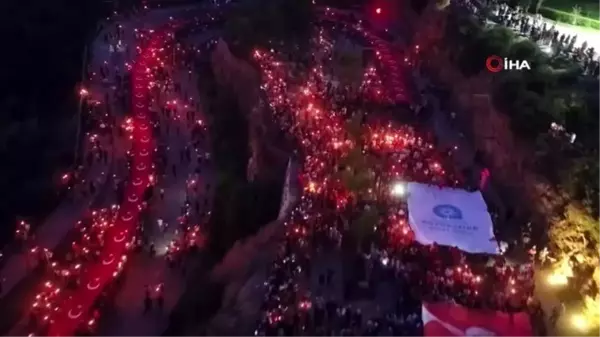 Cumhuriyet Bayramı coşkusu meydanlara sığmadı