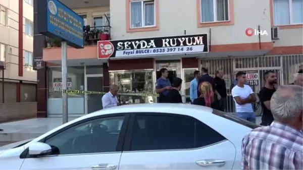 Antalya'da 700 bin liralık çoraplı kuyumcu soygunu