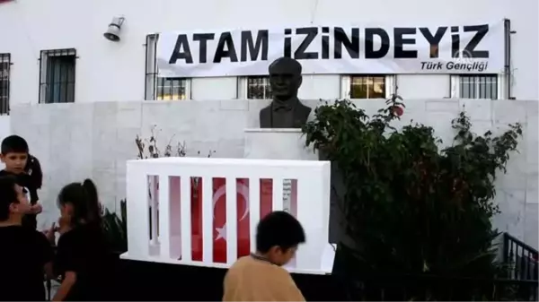 Büyük Önder Atatürk'ü anıyoruz