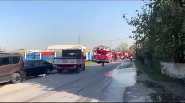 Tuzla'da fabrikada çıkan yangın söndürüldü