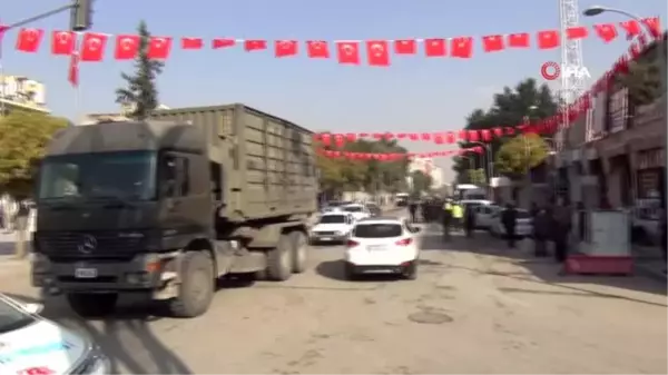 Belediyeye girmek isteyen HDP'li vekile polis izin vermedi