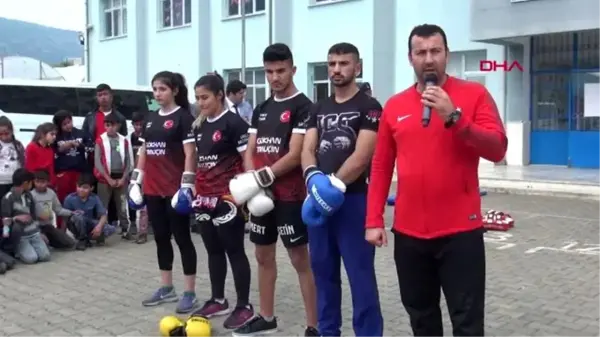 Spor milli sporculardan 'muaythai' tanıtımı için gösteri maçı