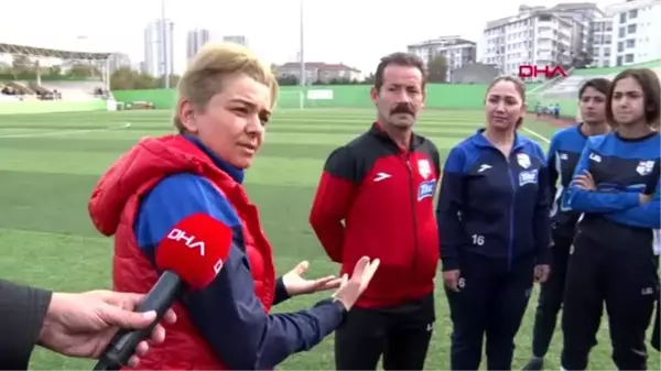 Kadınlar 'şiddete hayır' demek için futbol maçı yapacak