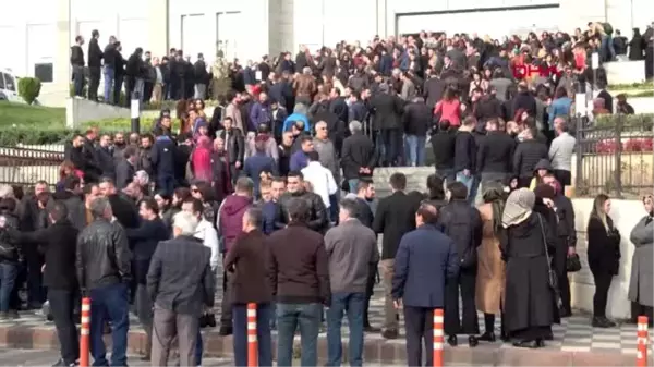 Kocaeli-öğretmenini öldüren öğrenci, hakim karşısında