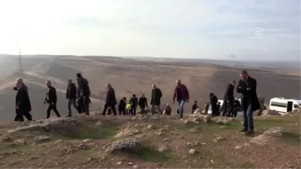 Büyükelçiler, tarihi Sur ilçesinde cami, kilise ve surları gezdi