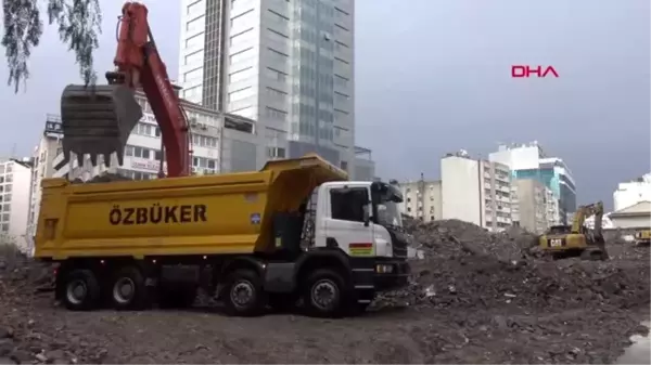 İzmir'de 60 katlı gökdelen projesine tepki