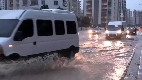 Bakan Yardımcısı Özkaldı'dan yıkılan barakada ölen çobanın ailesine ziyaret