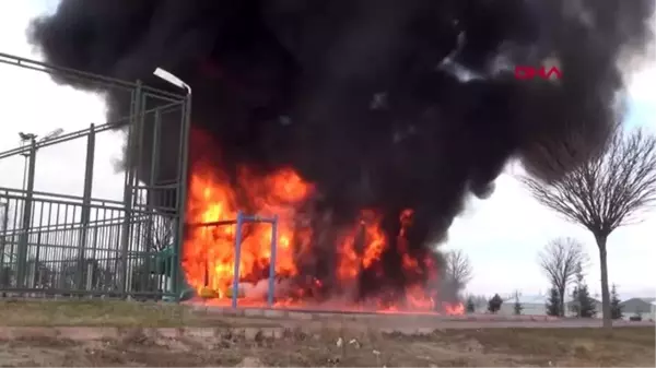 Kayseri'de çocuk parkı benzin dökülerek, yakıldı