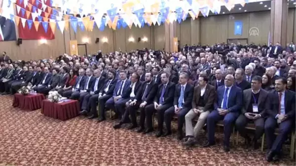 AK Parti'li Sarıeroğlu ve Kandemir, partilerinin Danışma Meclisi Toplantısına katıldı