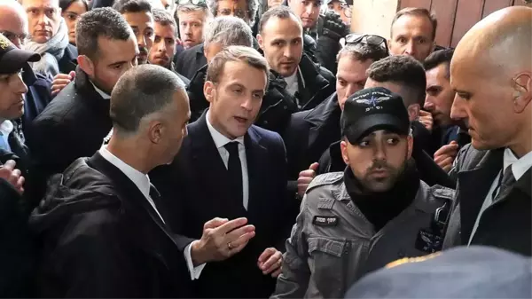 Fransa Cumhurbaşkanı Macron, Kudüs'teki Osmanlı hediyesi önünde İsrail polisi ile tartıştı