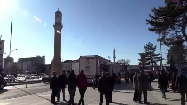 Çorum'dan depremzedeler için yardım ve kan bağışı