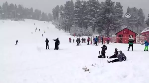 Kar yağışı Cıbıltepe'deki turizmcilerin yüzünü güldürdü - KARS