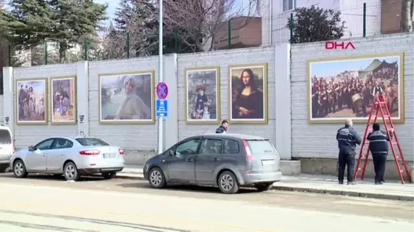 Eskişehir'de istinat duvarları dünyaca ünlü tablolarla süslendi