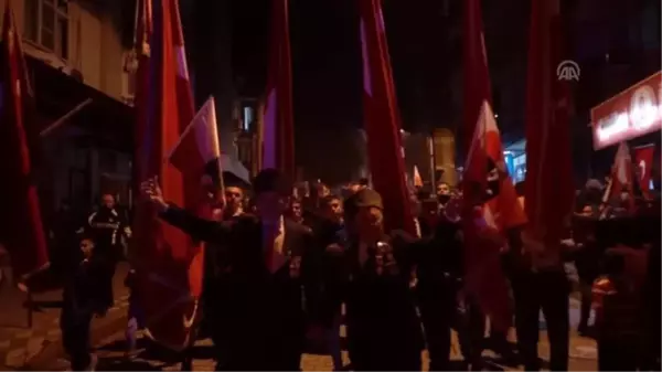 Irkçı Yunan milletvekili Balıkesir'de protesto edildi