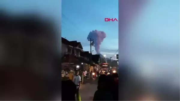 Merapi yanardağı'nda patlama... duman 2 bin metre yükseldi