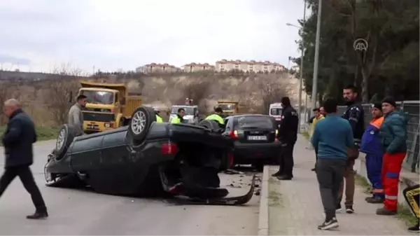 Edirne'de iki otomobilin çarpıştığı kazada 4 kişi yaralandı