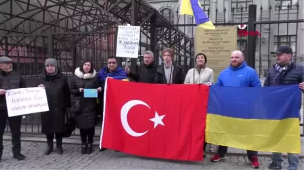 Ukrayna'da idlib şehitleri için destek gösterisi