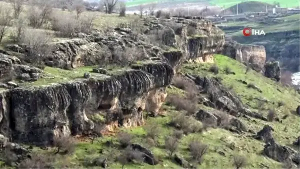 Diyarbakır'daki asırlık mağaralar keşfedilmeyi bekliyor