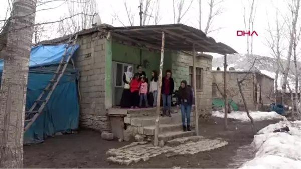 VAN 10 kızları olan Elmas çiftinin tek isteği, çocuklarının okuması